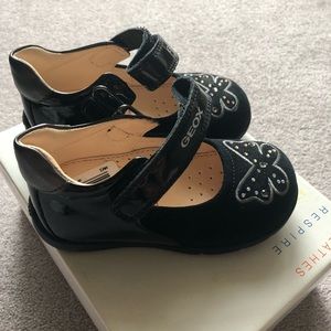 Girl’s GEOX shoes, size 6.5US, NEW!!! with tags